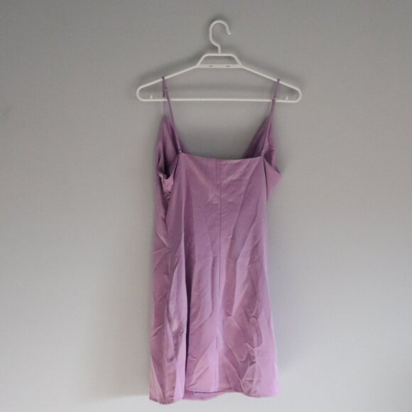 Dynamite Leslie Satin V-Neck M Purple Sleeveless Cami Mini Bodycon Wrap Dress - Picture 3 of 12